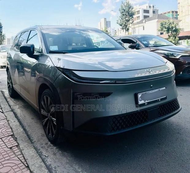 Toyota bZ3 2025 Gray