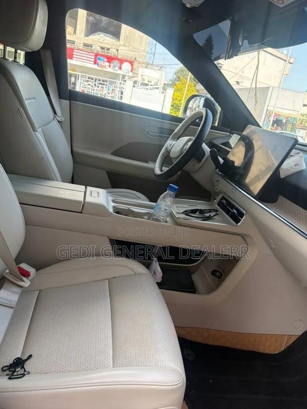 Toyota bZ3 2025 Gray