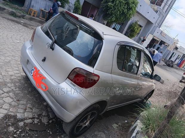 Toyota Vitz 1.0 FWD 3dr 2003 Silver