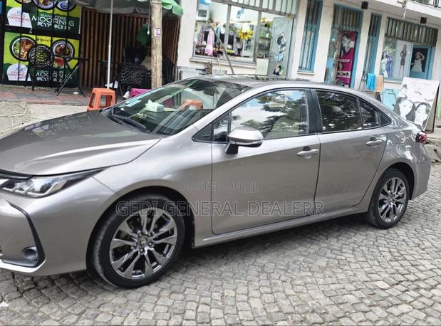 Toyota Corolla 2022 Brown