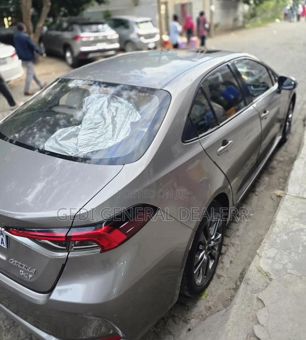 Toyota Corolla 2022 Brown