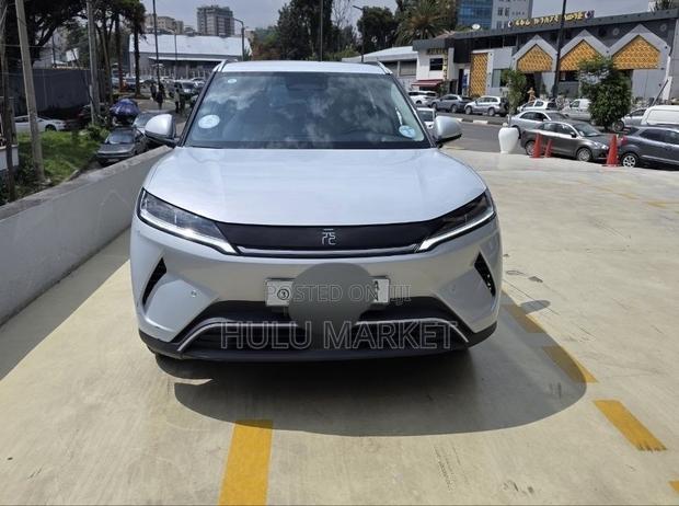 BYD Yuan Up 2025 Silver