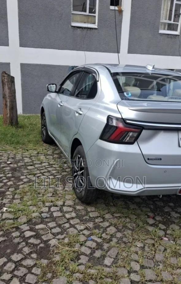 Suzuki Dzire 2024 Silver