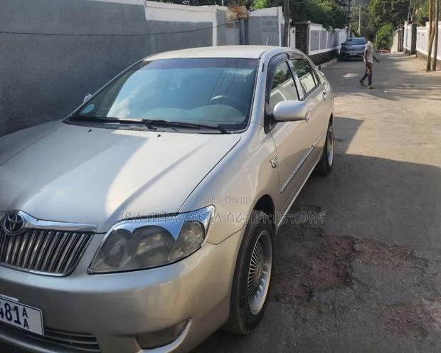 Toyota Corolla 2006 Gold