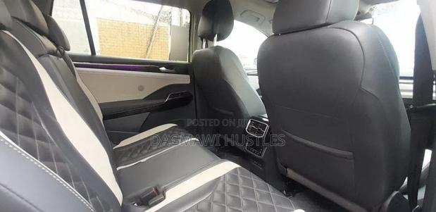 Volkswagen ID.6 2023 White