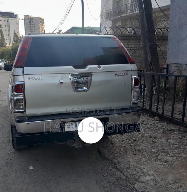 Toyota Hilux 2013 Silver