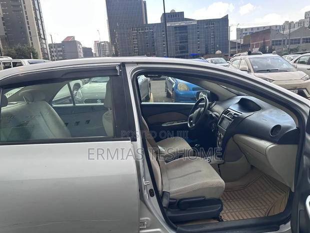 Toyota Yaris 2007 Silver