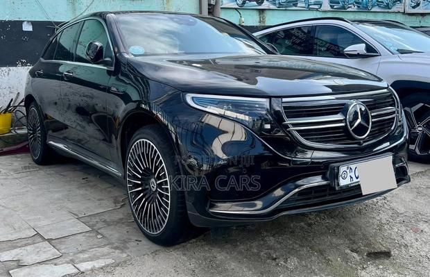 Mercedes-Benz C180 2023 Black