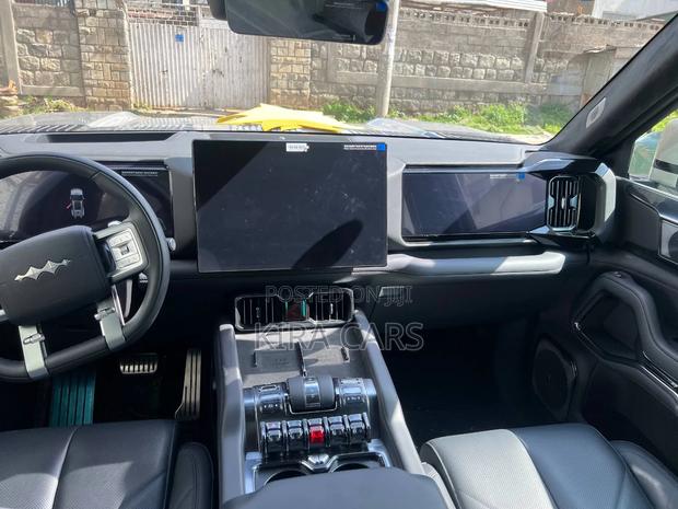 BYD Leopard 8 2.0 Hybrid AWD 2025 Silver