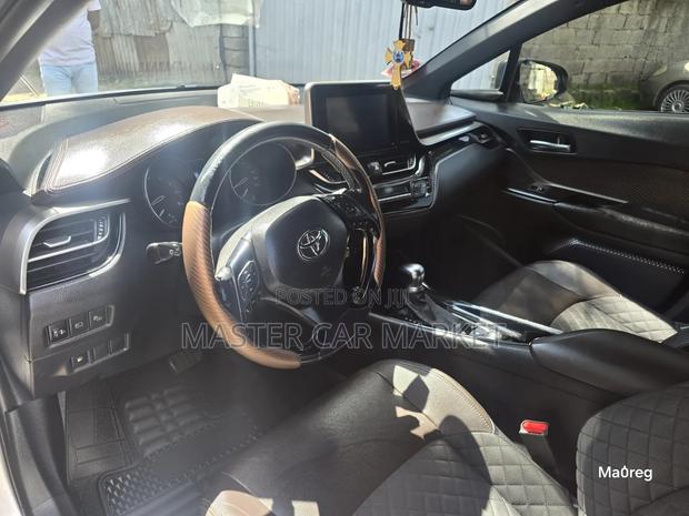 Toyota C-HR Limited FWD 2019 Silver