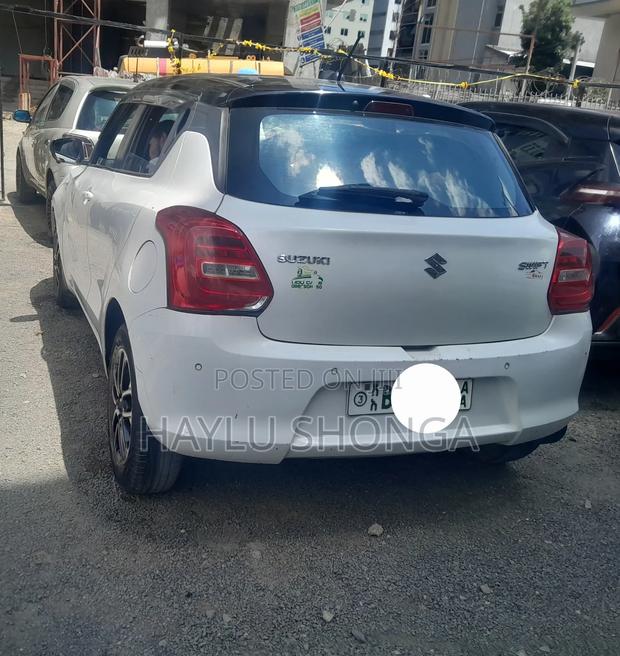 Suzuki Swift 2021 White