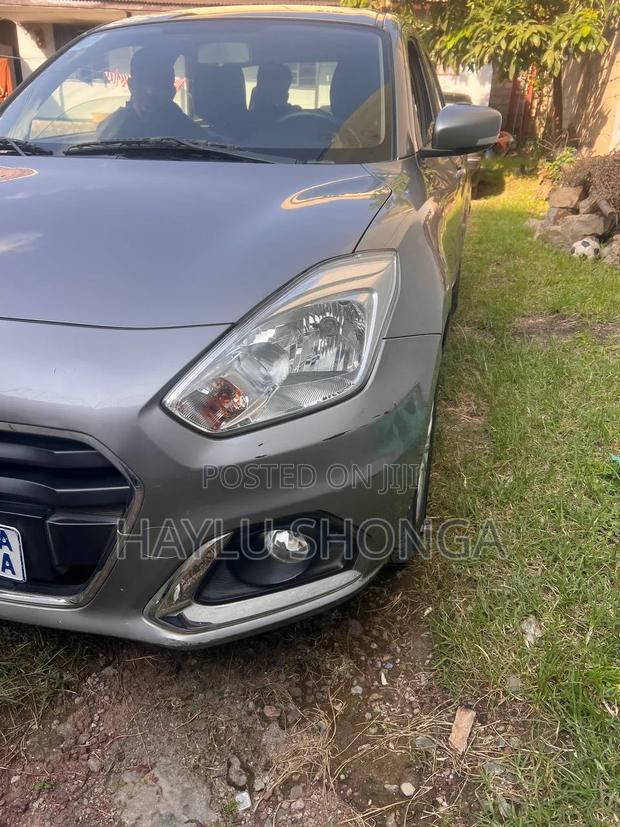 Suzuki Dzire 2021 Silver