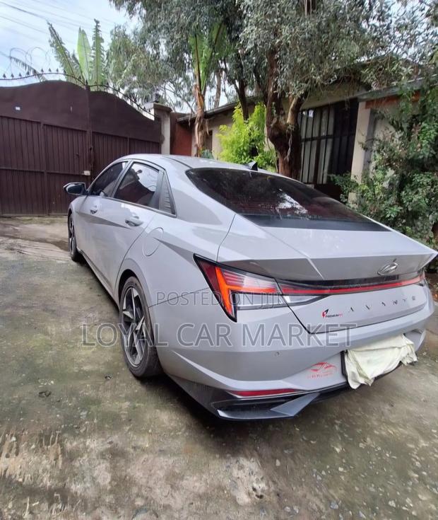 Hyundai Avante 2021 Gray