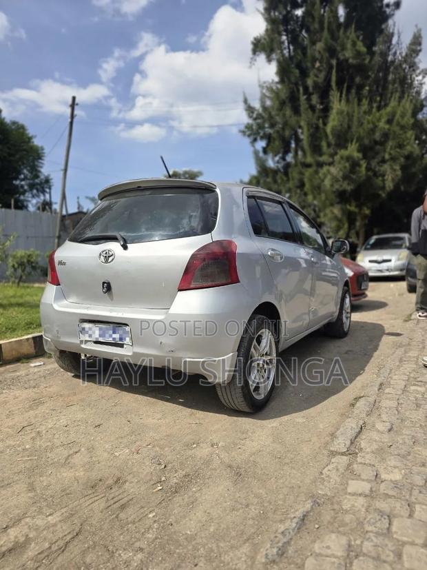Toyota Yaris 2006 Silver