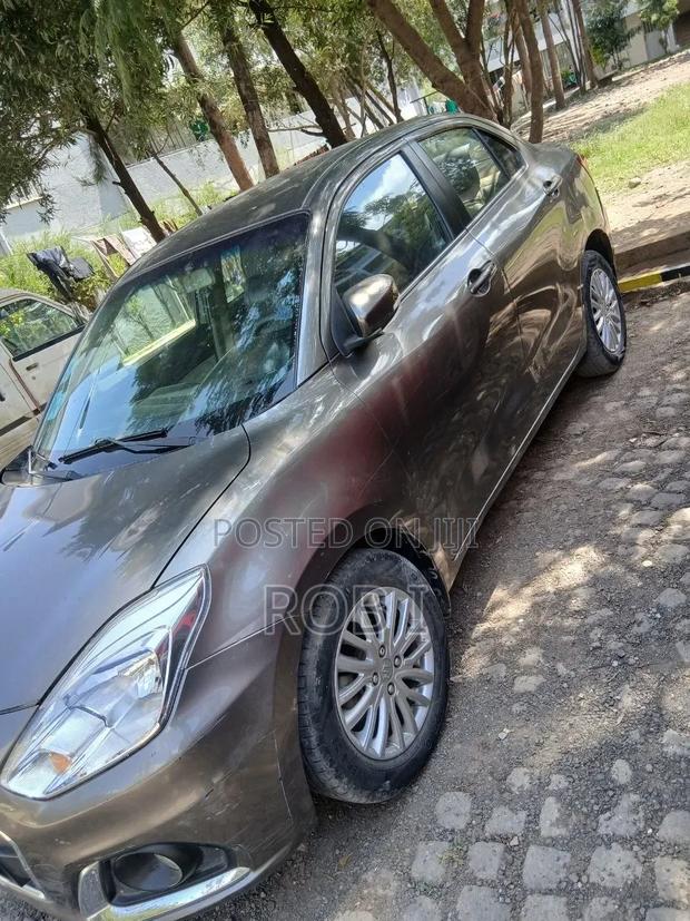 Maruti Suzuki Dzire 2021 Silver