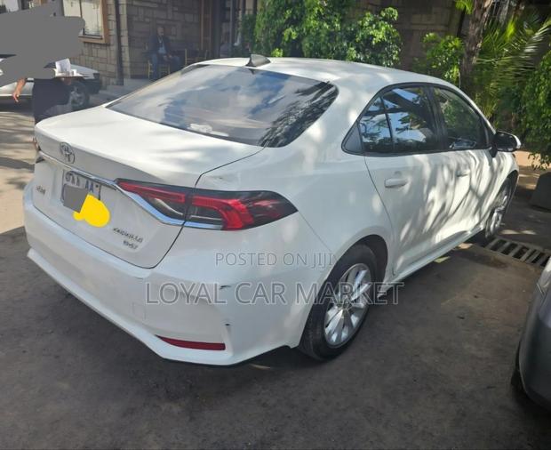 Toyota Corolla L 2022 White