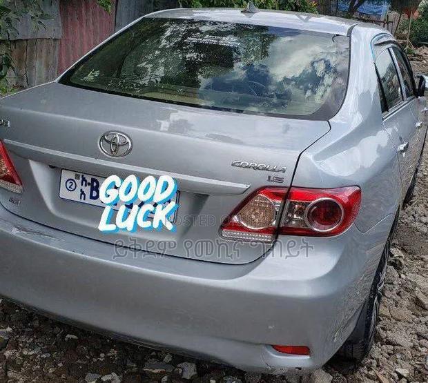 Toyota Corolla 2013 Silver