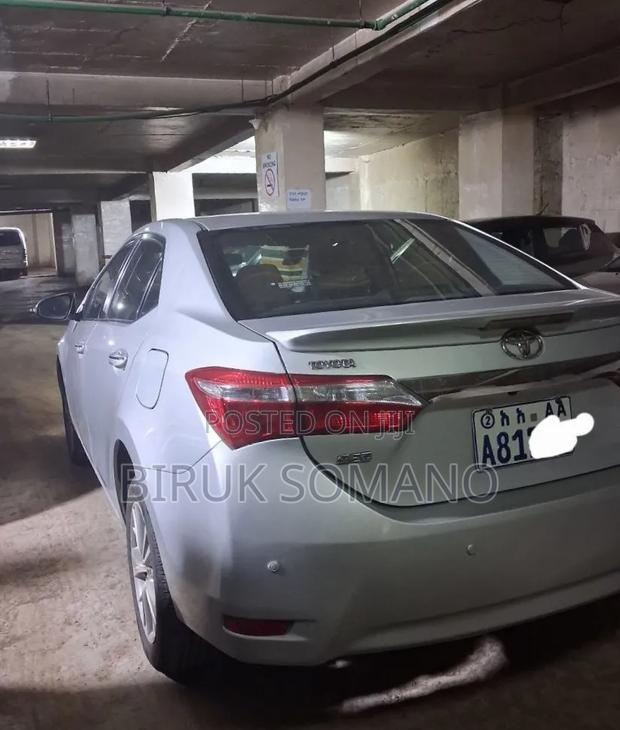 Toyota Corolla 2017 Silver