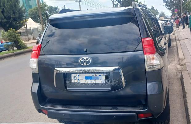 Toyota Land Cruiser 2013