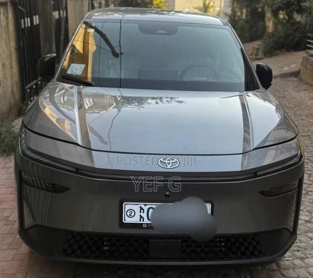 Toyota bZ3 2025 Gray