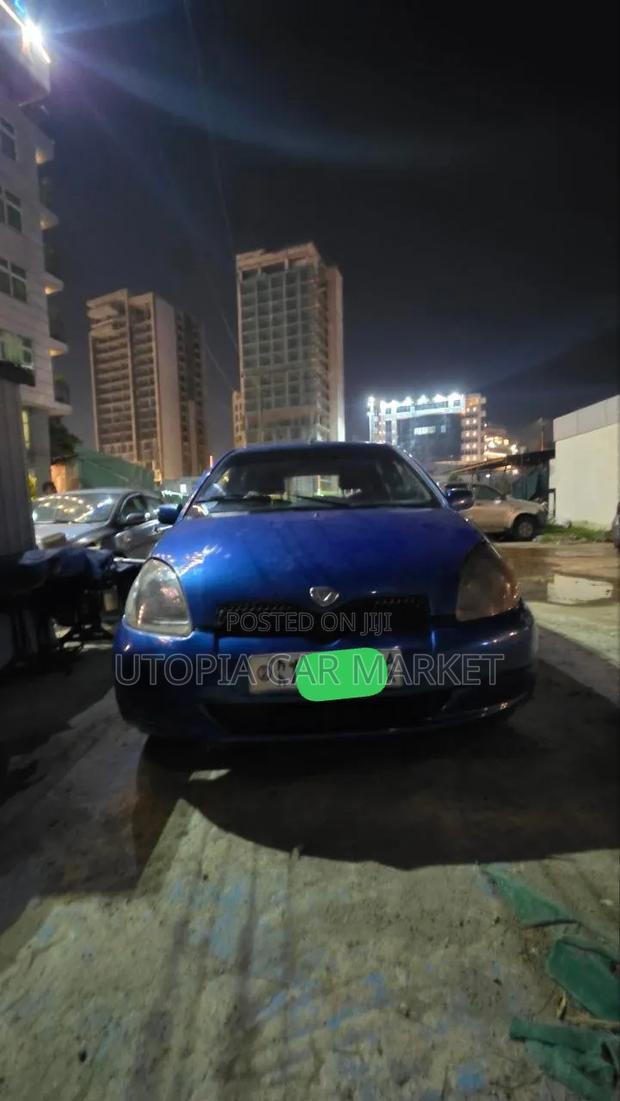 Toyota Vitz 2001