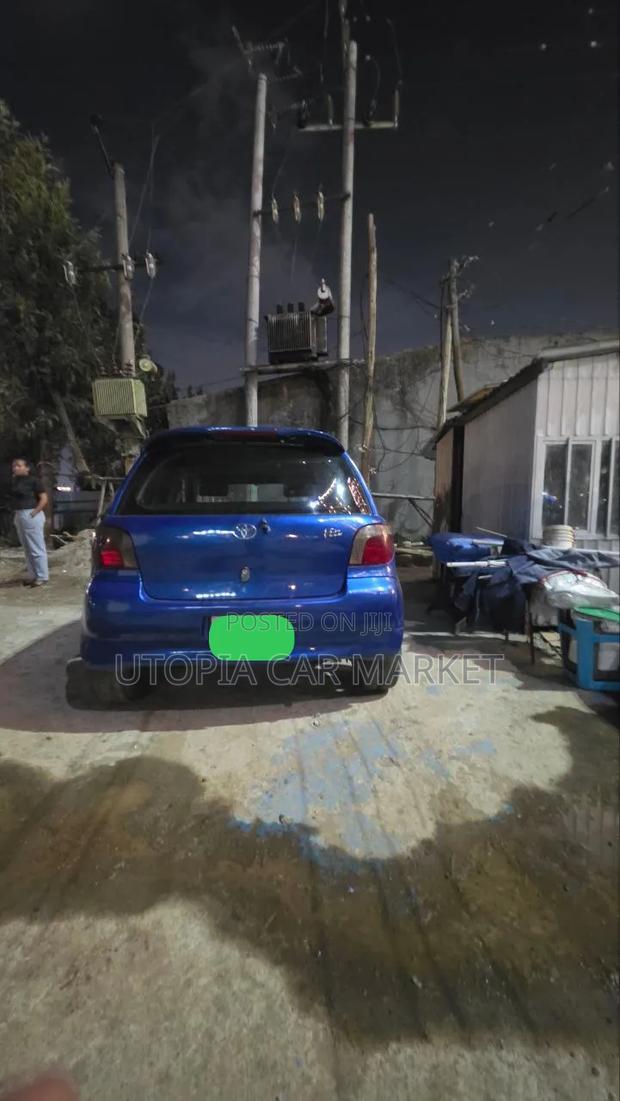Toyota Vitz 2001