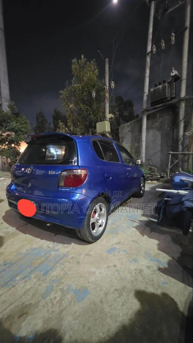 Toyota Vitz 2001