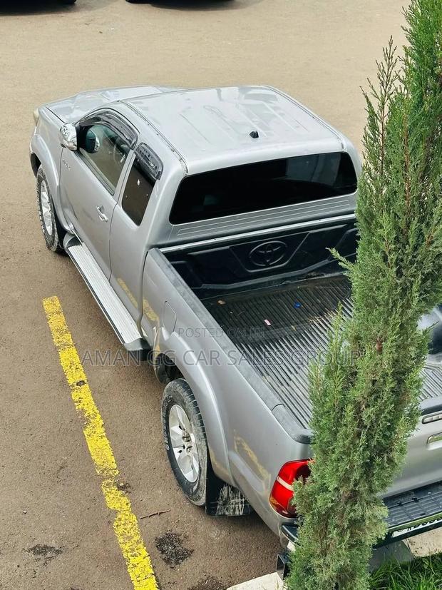 Toyota Hilux 2015 Beige