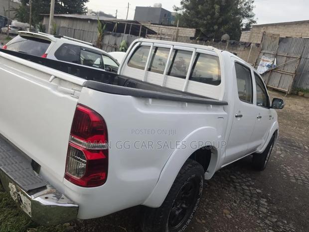 Toyota Hilux 2008 White