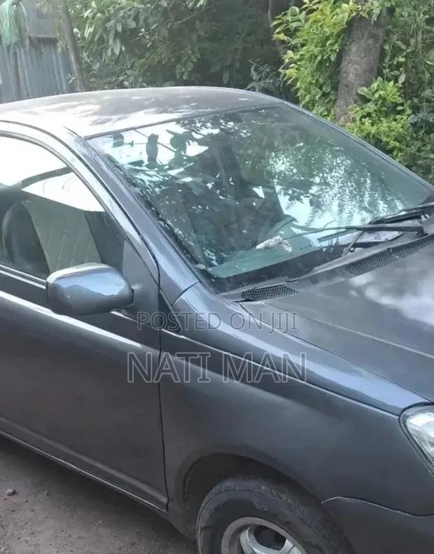 Toyota Platz 1.0 FWD 2004 Gray