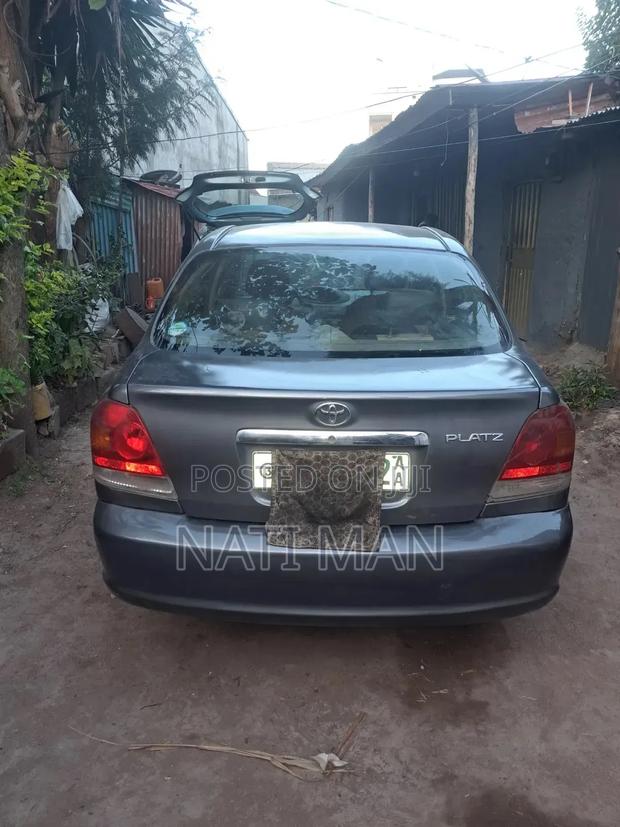 Toyota Platz 1.0 FWD 2004 Gray