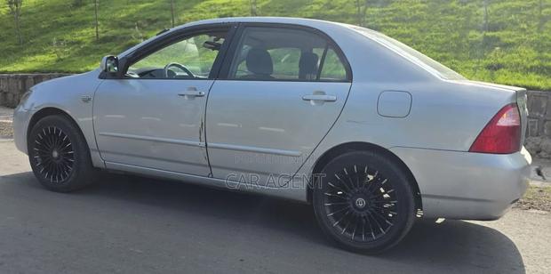 Toyota Corolla 2005 Silver