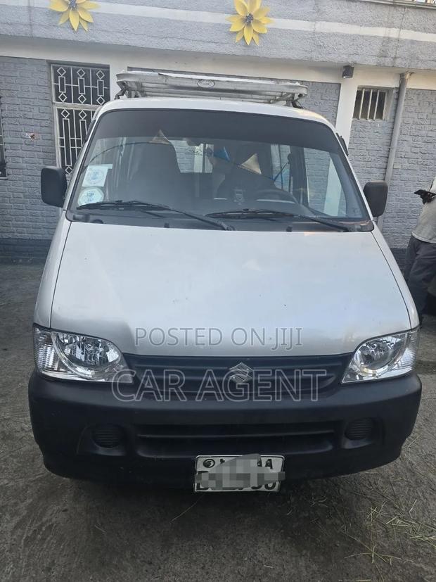 Suzuki Eeco 2025 Silver