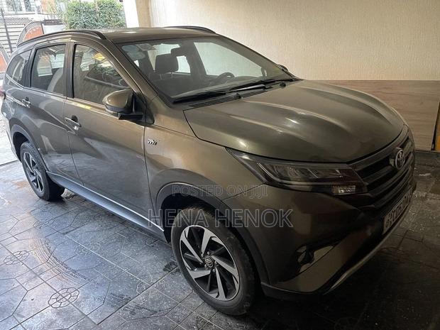 Toyota Rush 2022 Brown