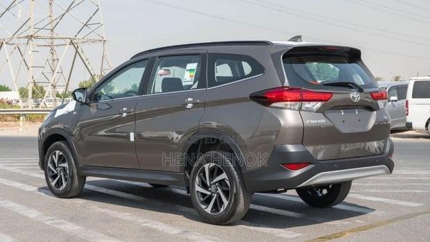 Toyota Rush 2022 Brown