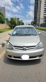 Toyota Platz 1.0 FWD 2003 Gold for sale
