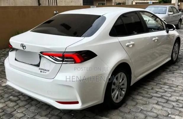 Toyota Corolla 2022 White