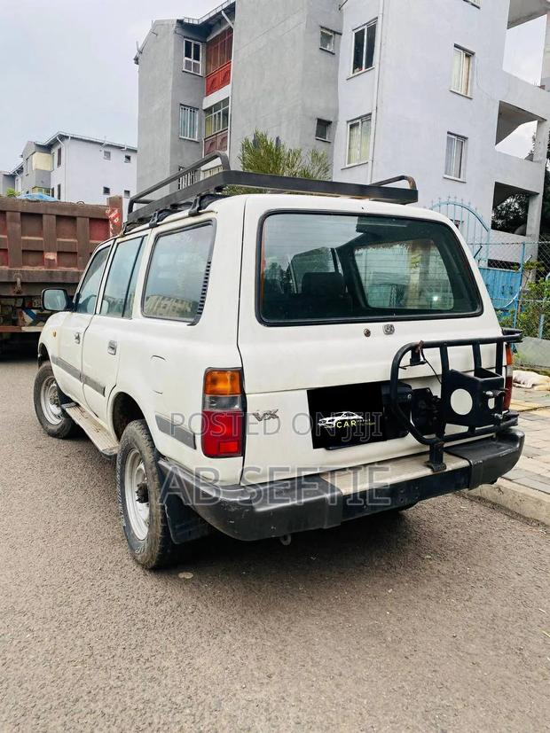 Toyota Land Cruiser 90 1997 White