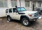 Toyota Land Cruiser 2017 White for sale