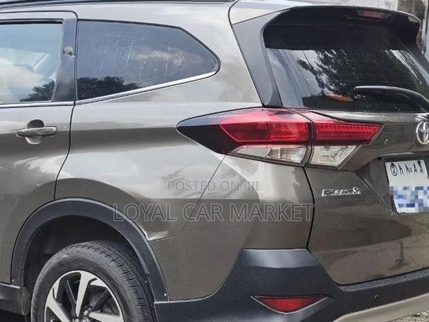 Toyota Rush 2020 Gray