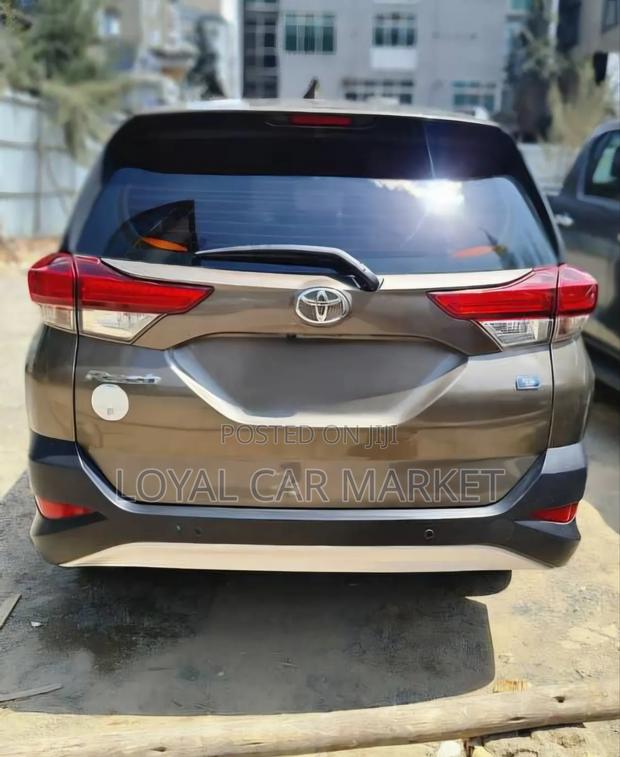 Toyota Rush 2020 Gray