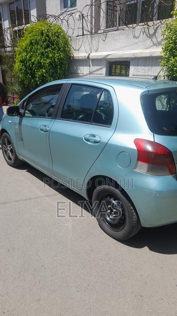 Toyota Yaris 2009 Blue