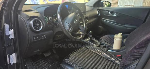Hyundai Kona 2022 Gray