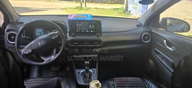 Hyundai Kona 2022 Gray