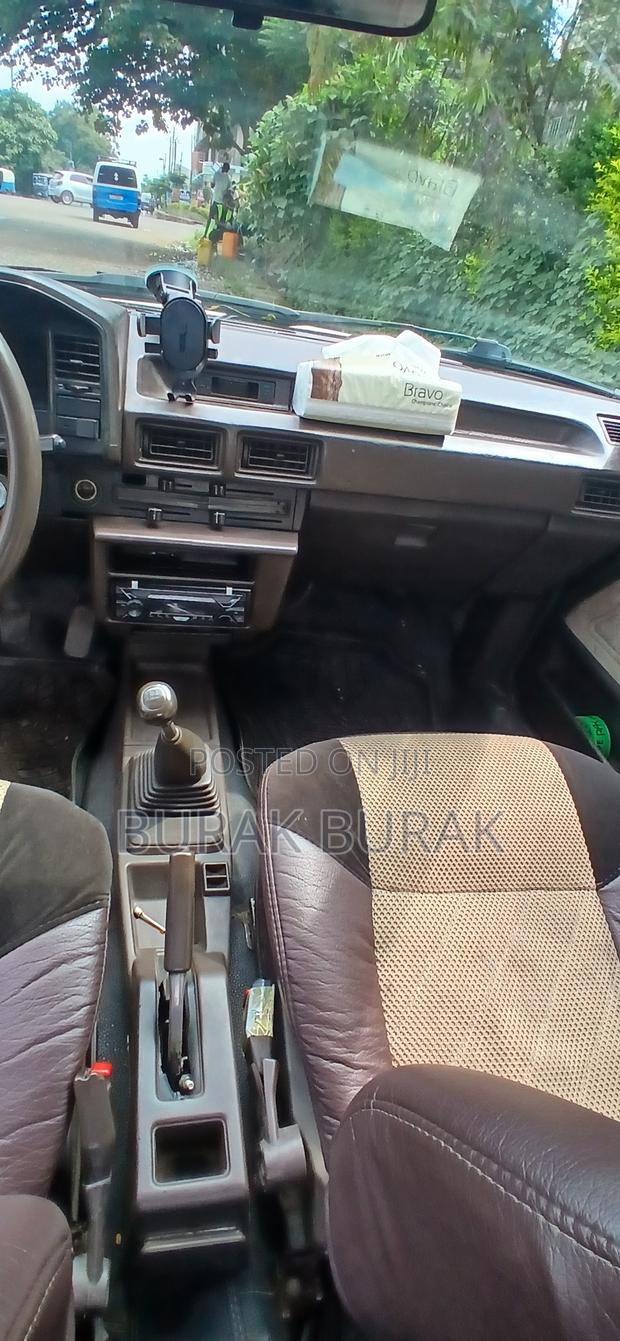 Toyota Corolla 1986 Gold