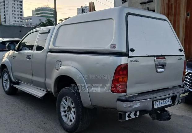 Toyota Hilux 2008 Silver
