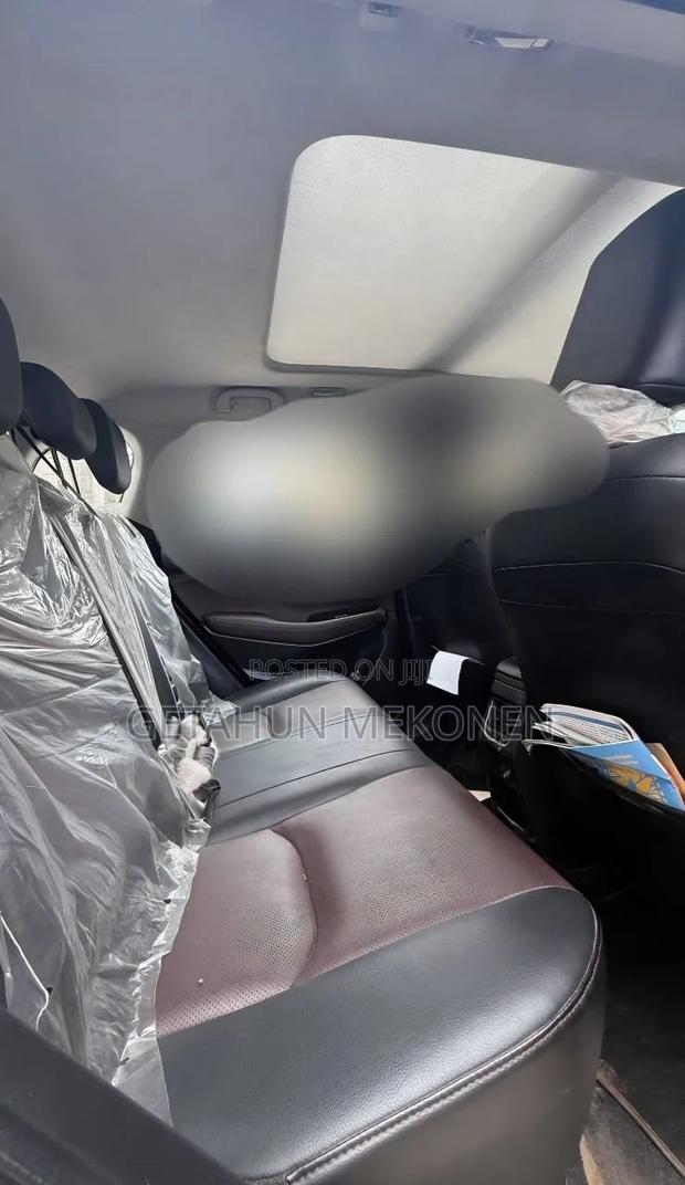 Suzuki Grand Vitara 2024 Gray