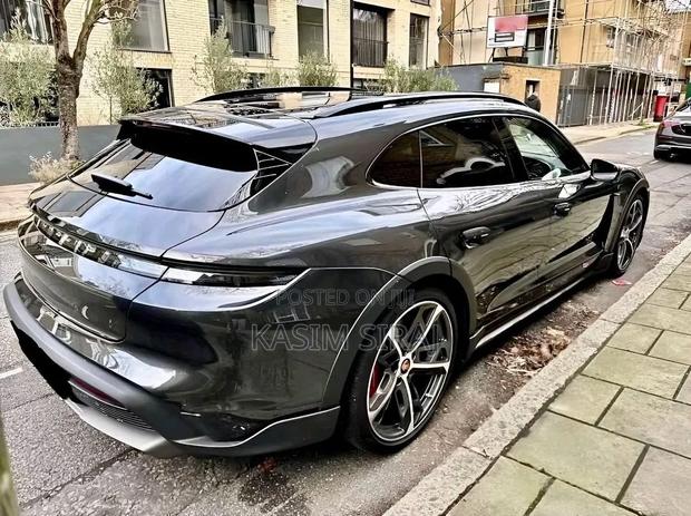 Porsche Taycan 4 Cross Turismo Wagon AWD 2024 Blue