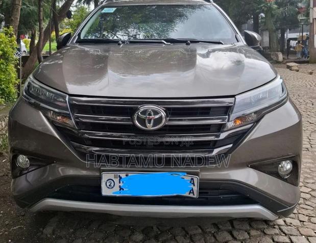 Toyota Rush 2022 Gray