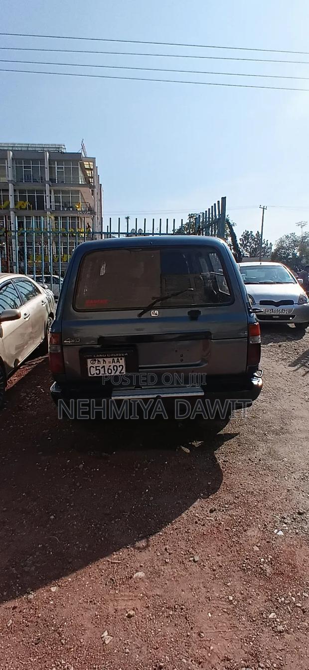 Toyota Land Cruiser 1993 Blue